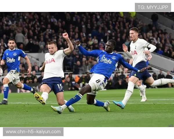 英超第10轮激战：桑德兰迎战埃弗顿，谁能笑到最后？